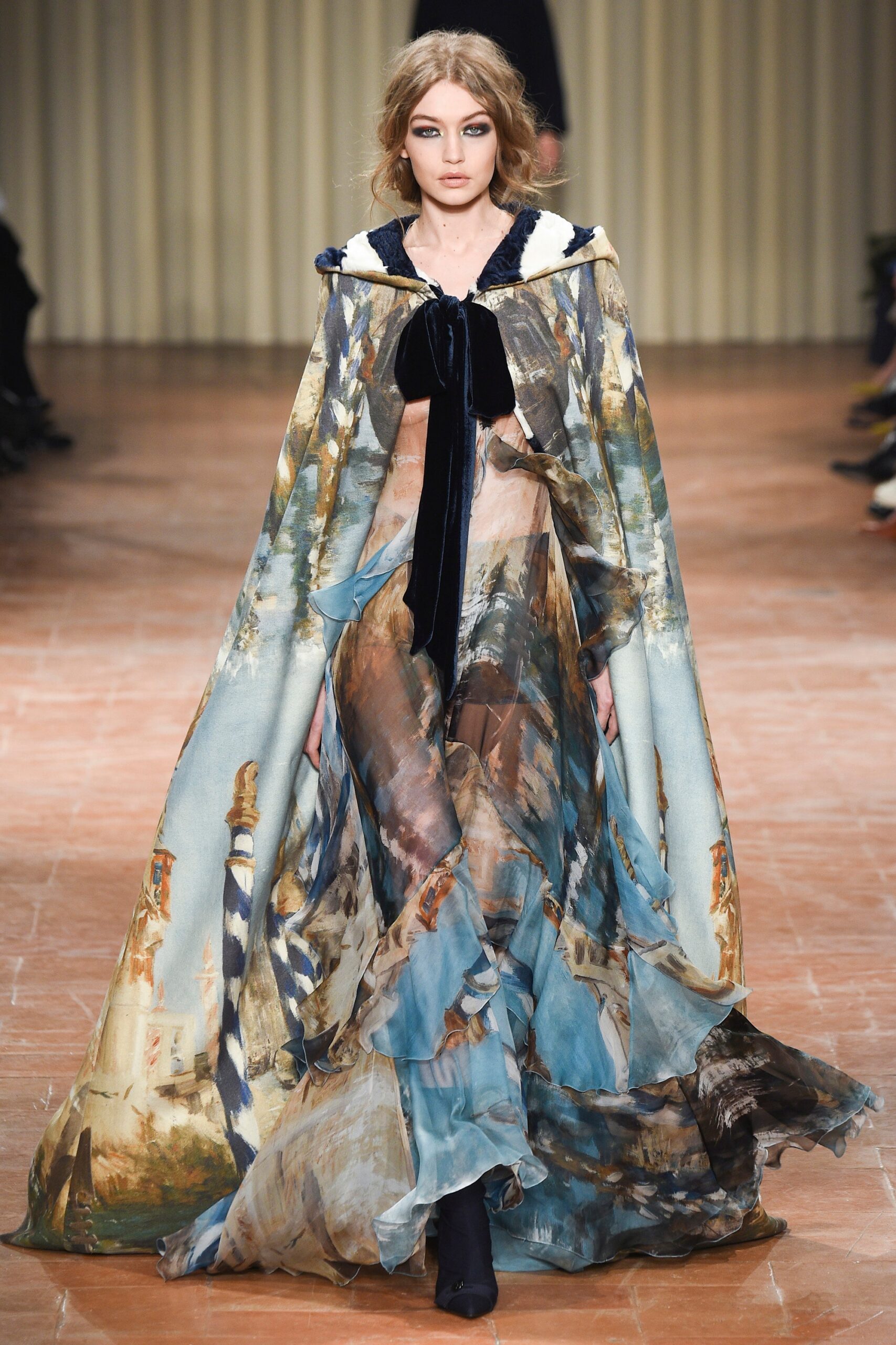 Alberta Ferretti Fall 2017 Ready-to-Wear