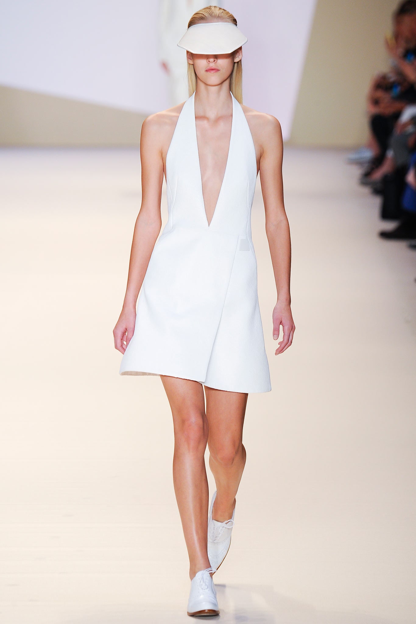 white fitted sleeveless dress