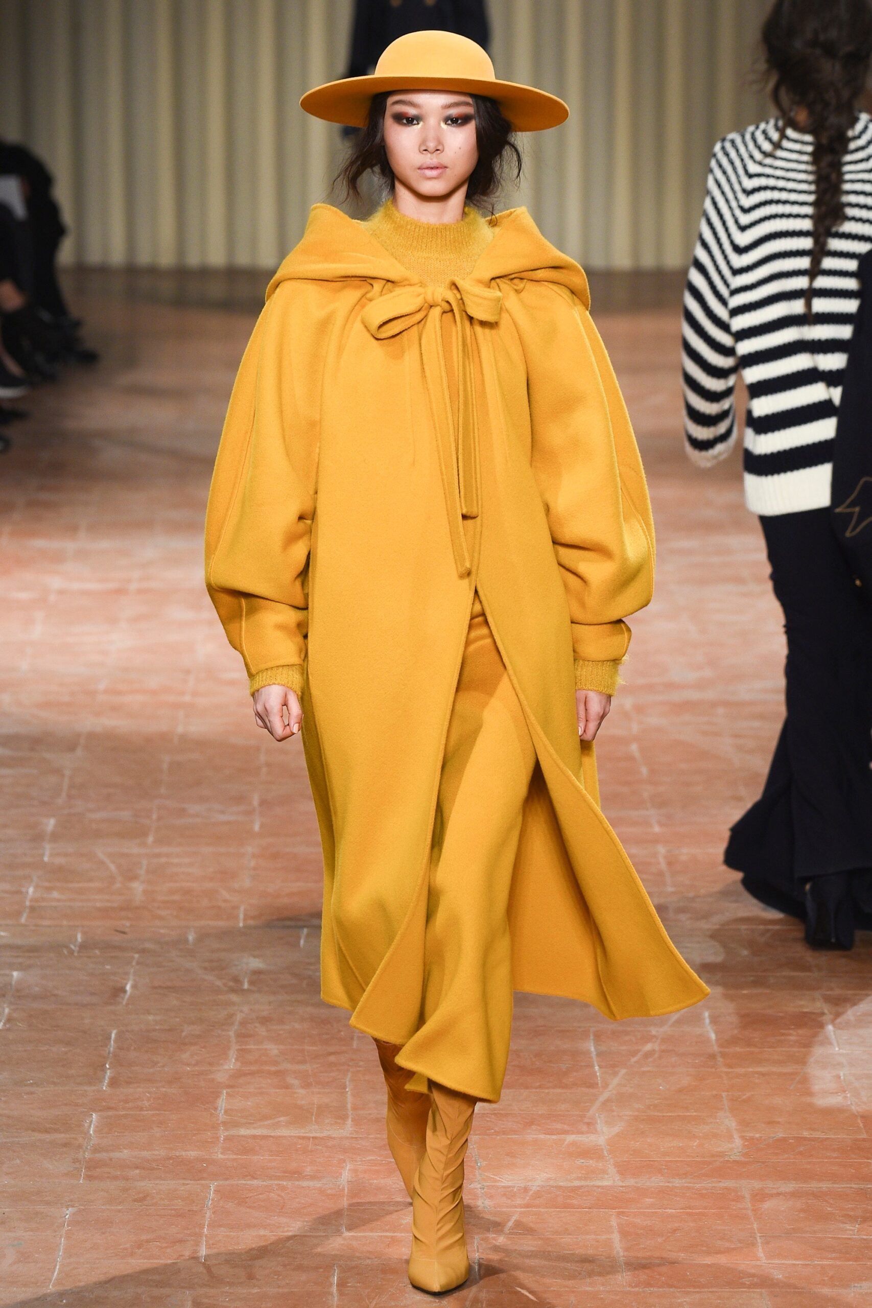 yellow wool long-sleeve hooded relaxed belted midi coat