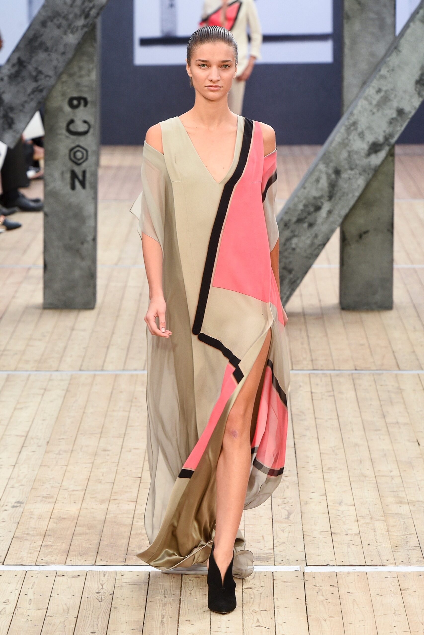 beige and pink color-blocked dress