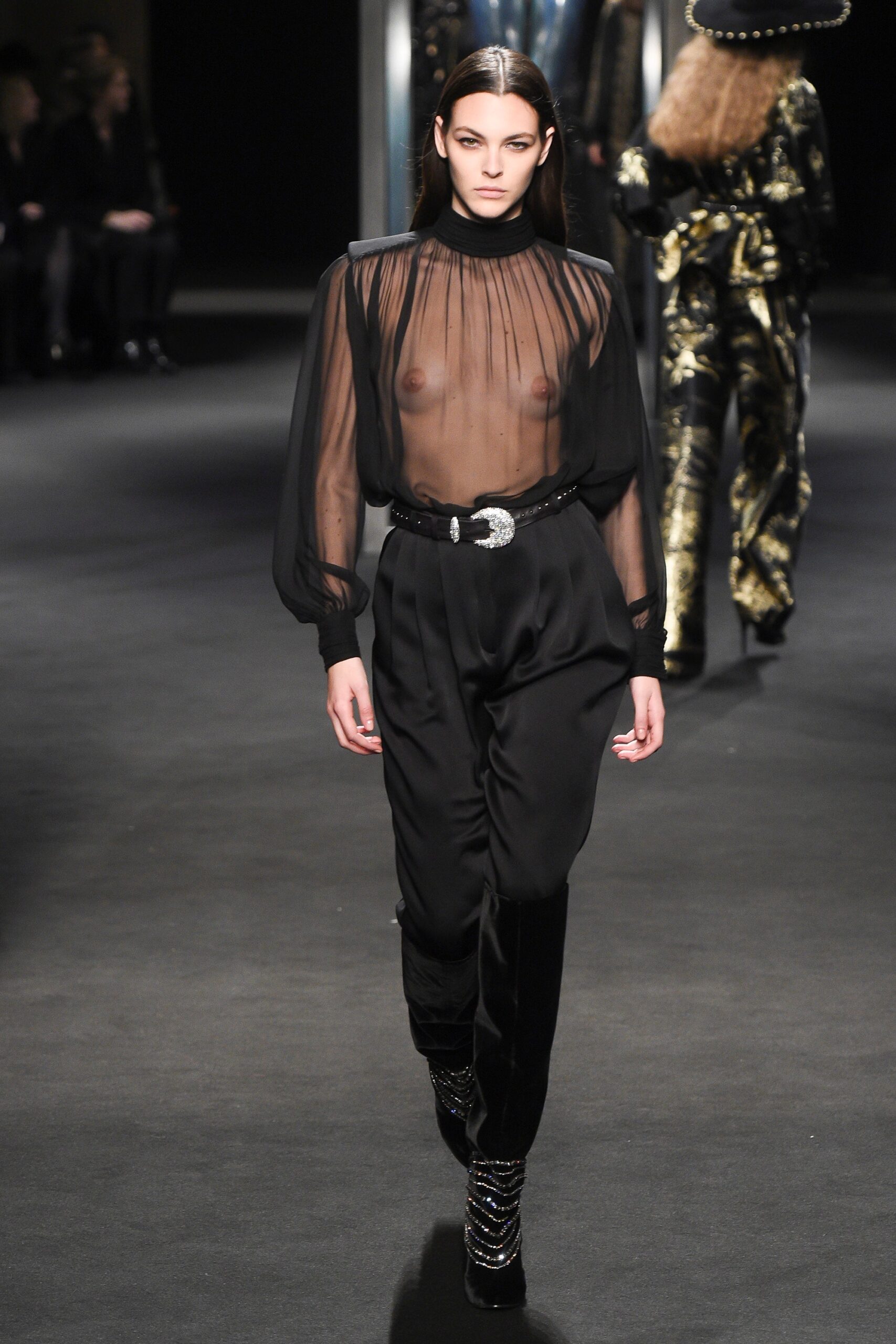 Alberta Ferretti F/W 18 Look 425