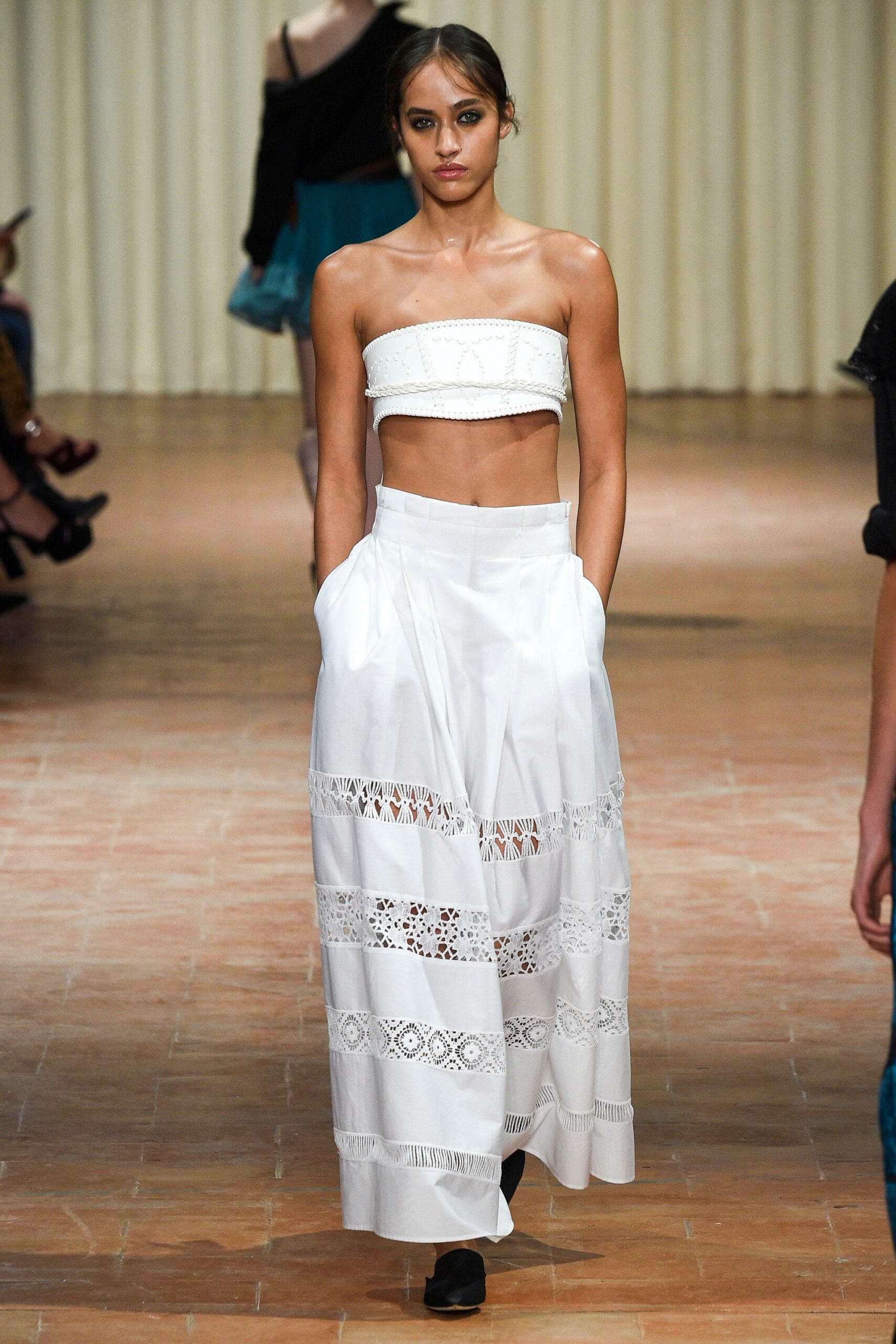 white cotton sleeveless strapless fitted embroidered top