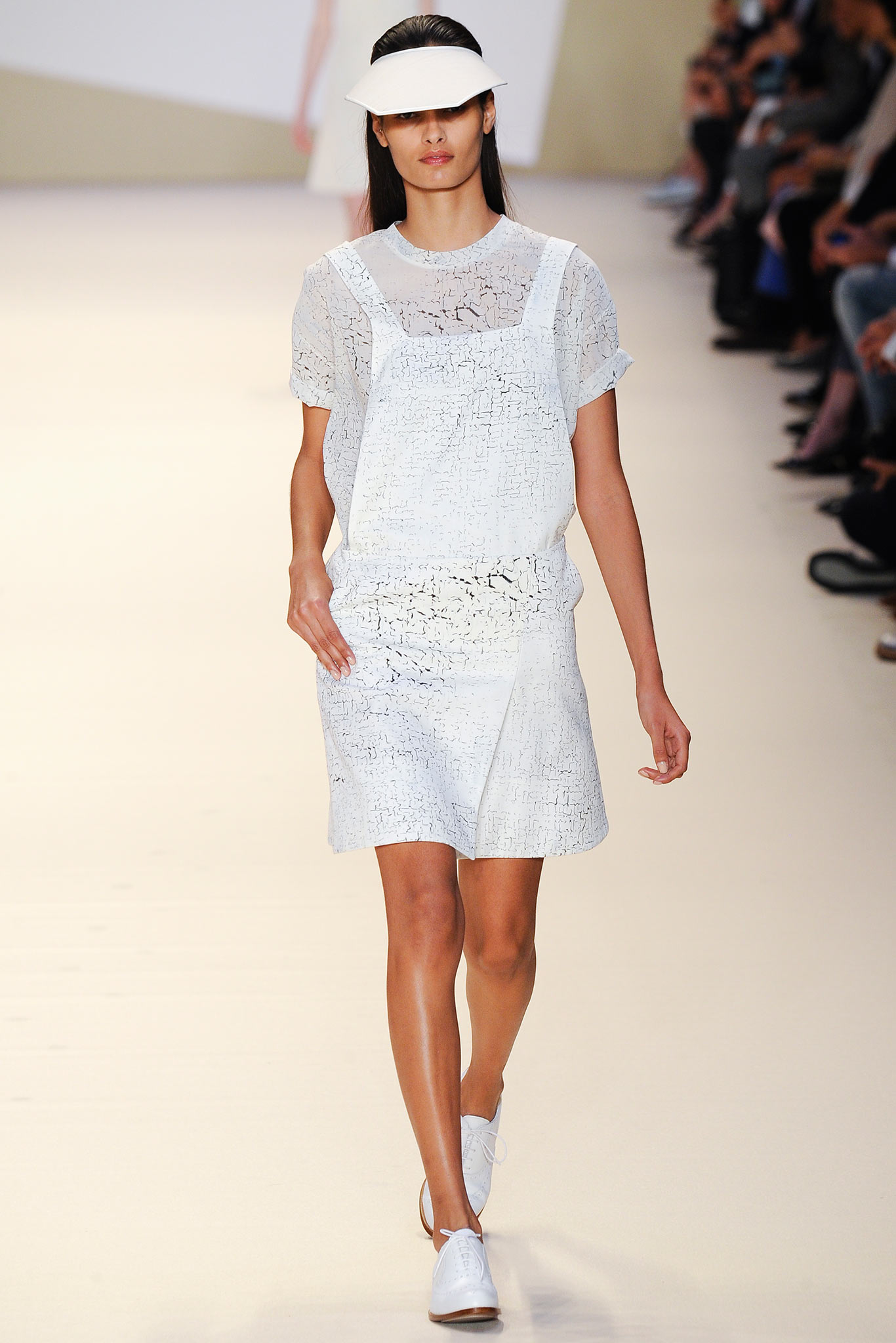 white relaxed dress with hat