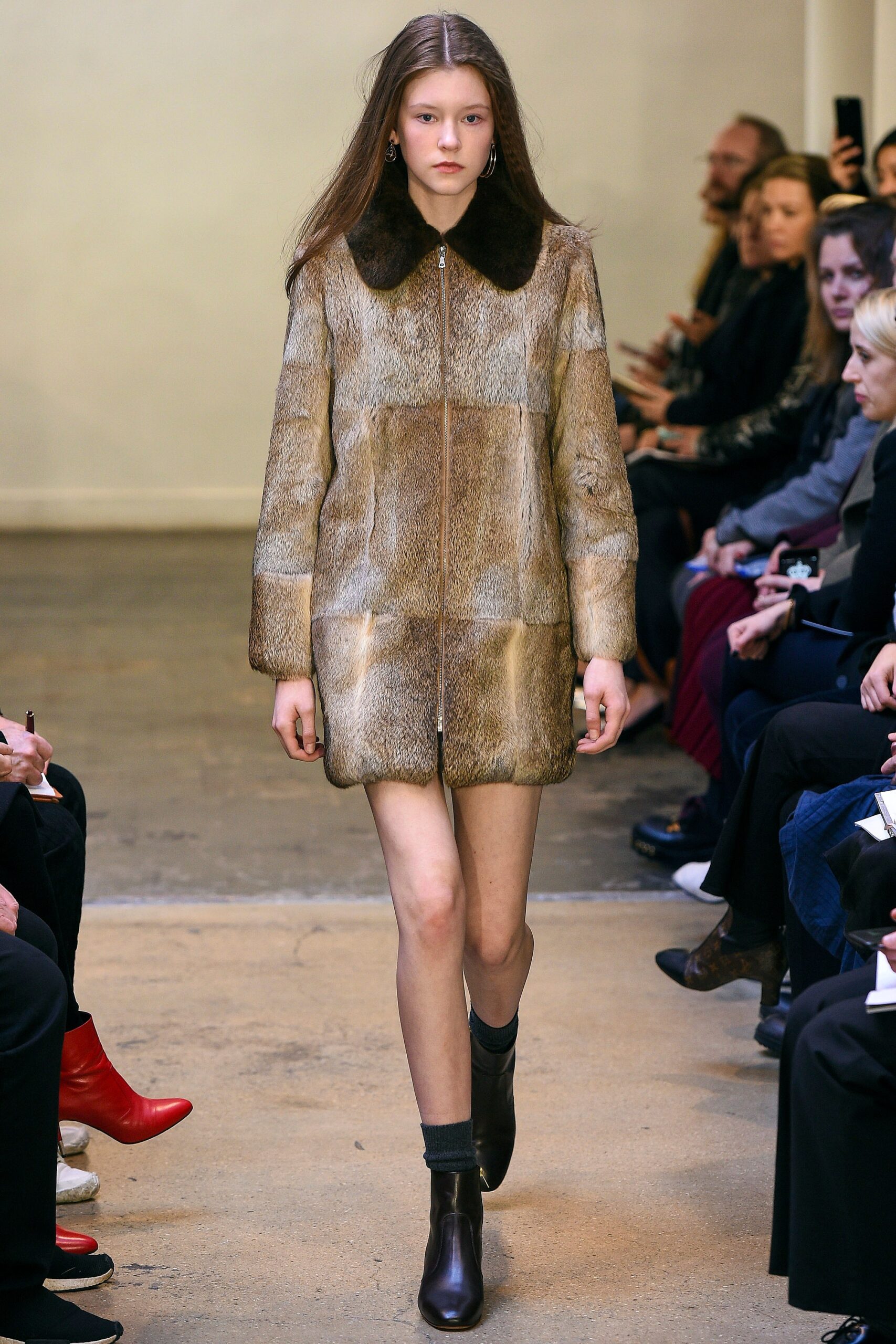 brown fur fitted coat