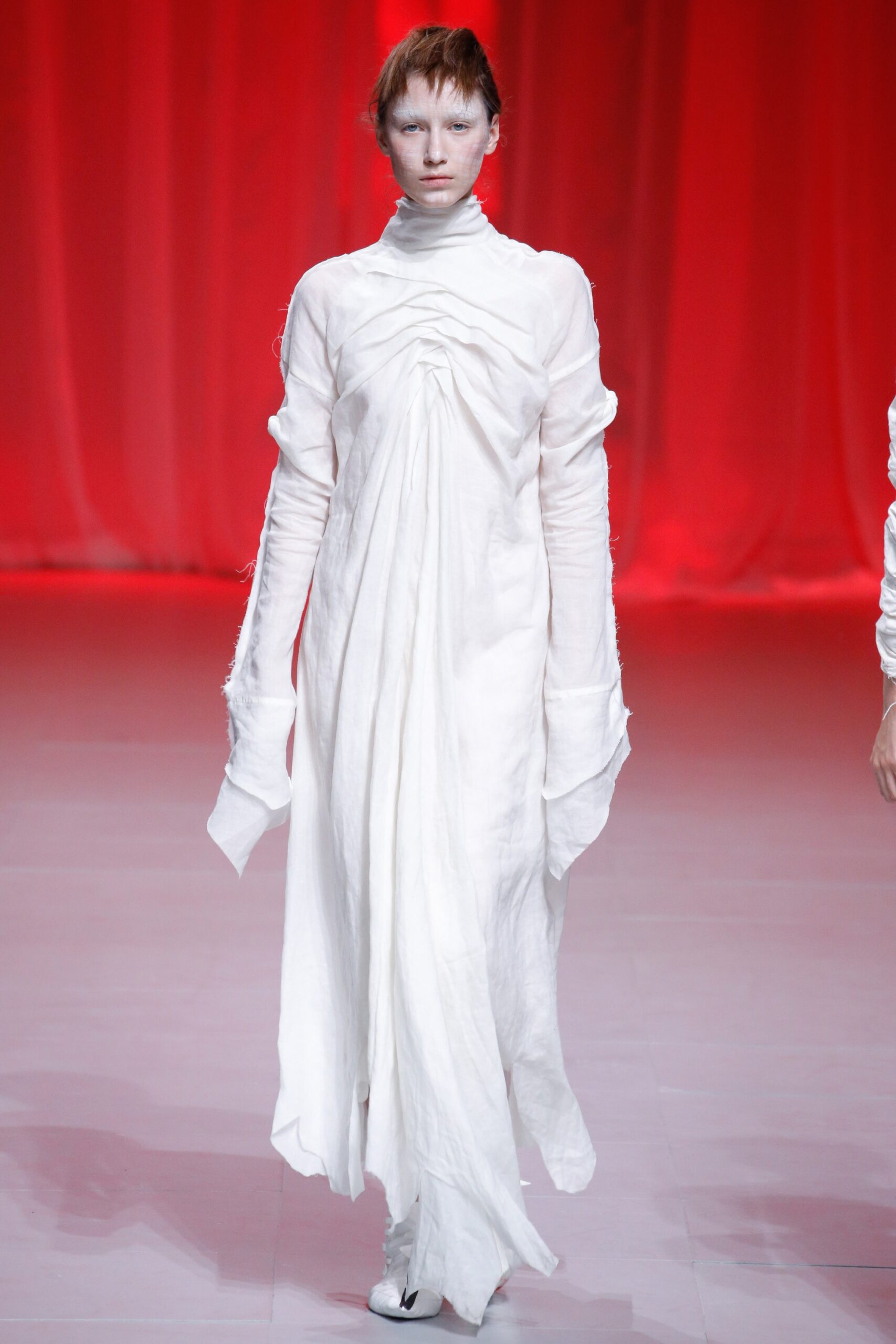 white relaxed long-sleeve dress