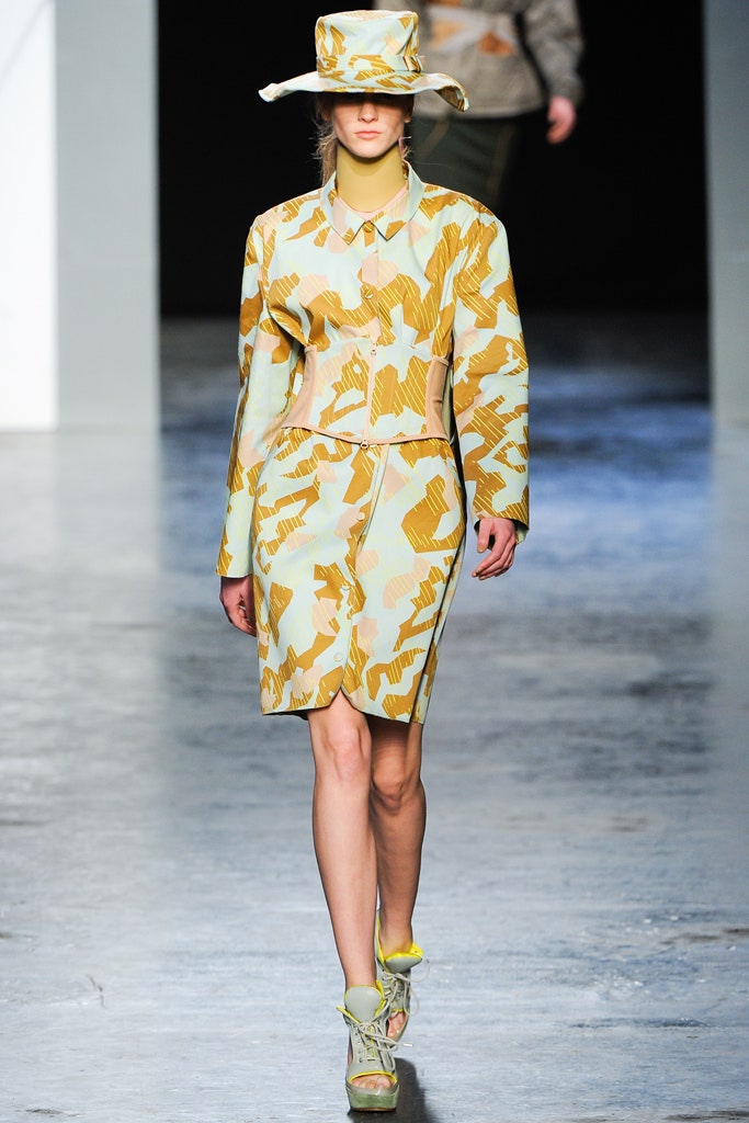 yellow long-sleeve collared fitted printed midi dress