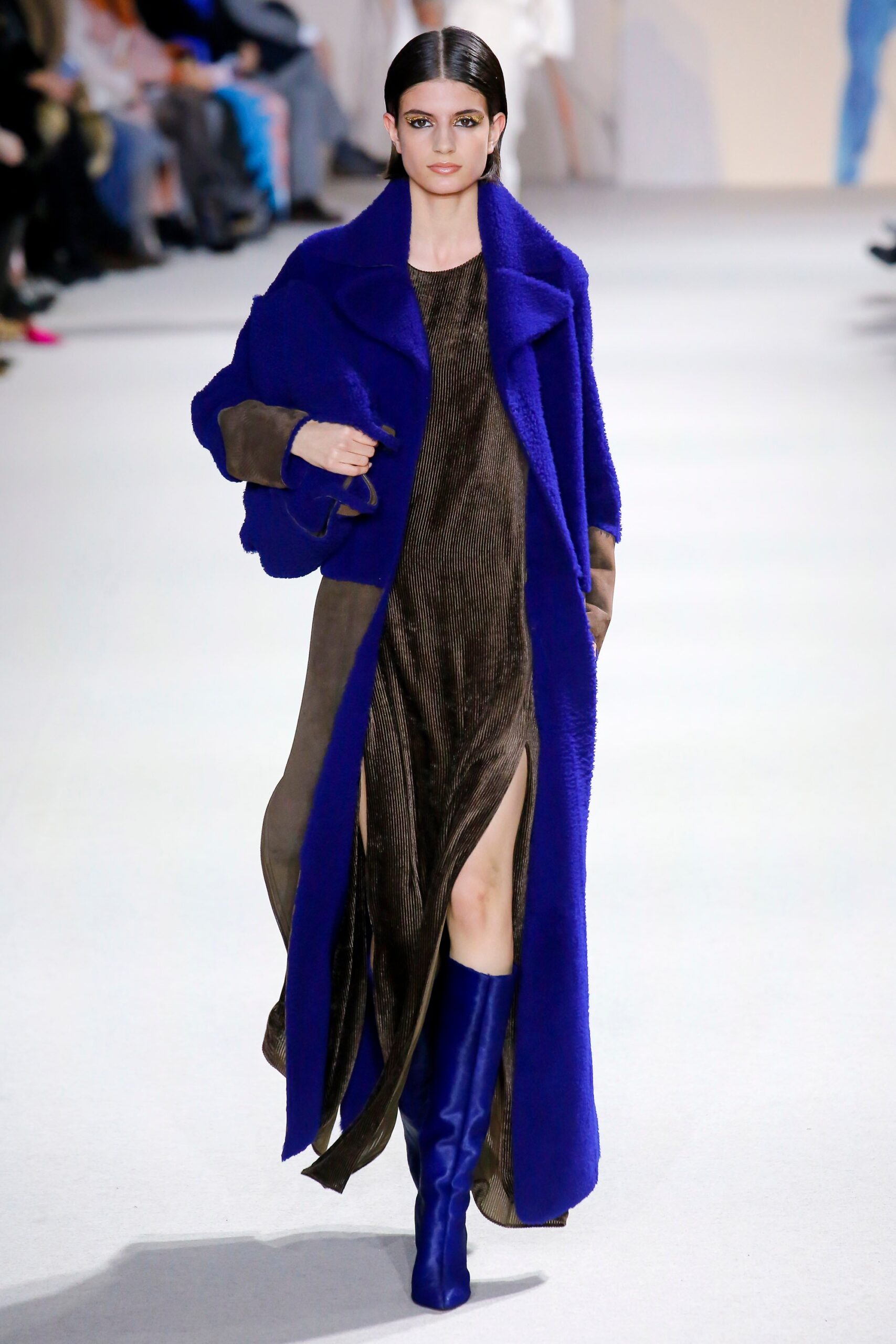 blue wool long-sleeve oversized draped coat