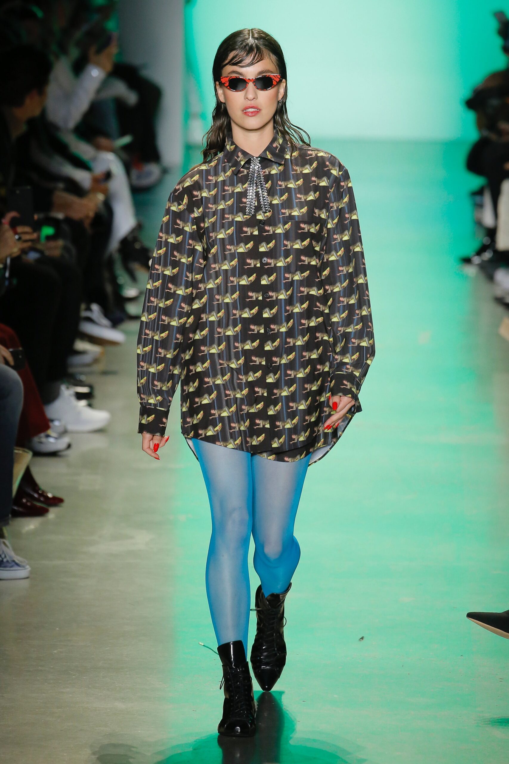 oversized printed shirt with leggings