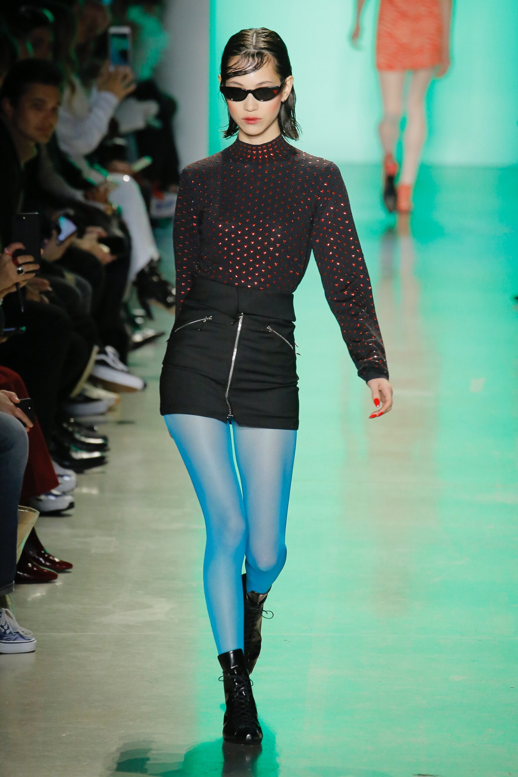 black denim fitted zippered short skirt