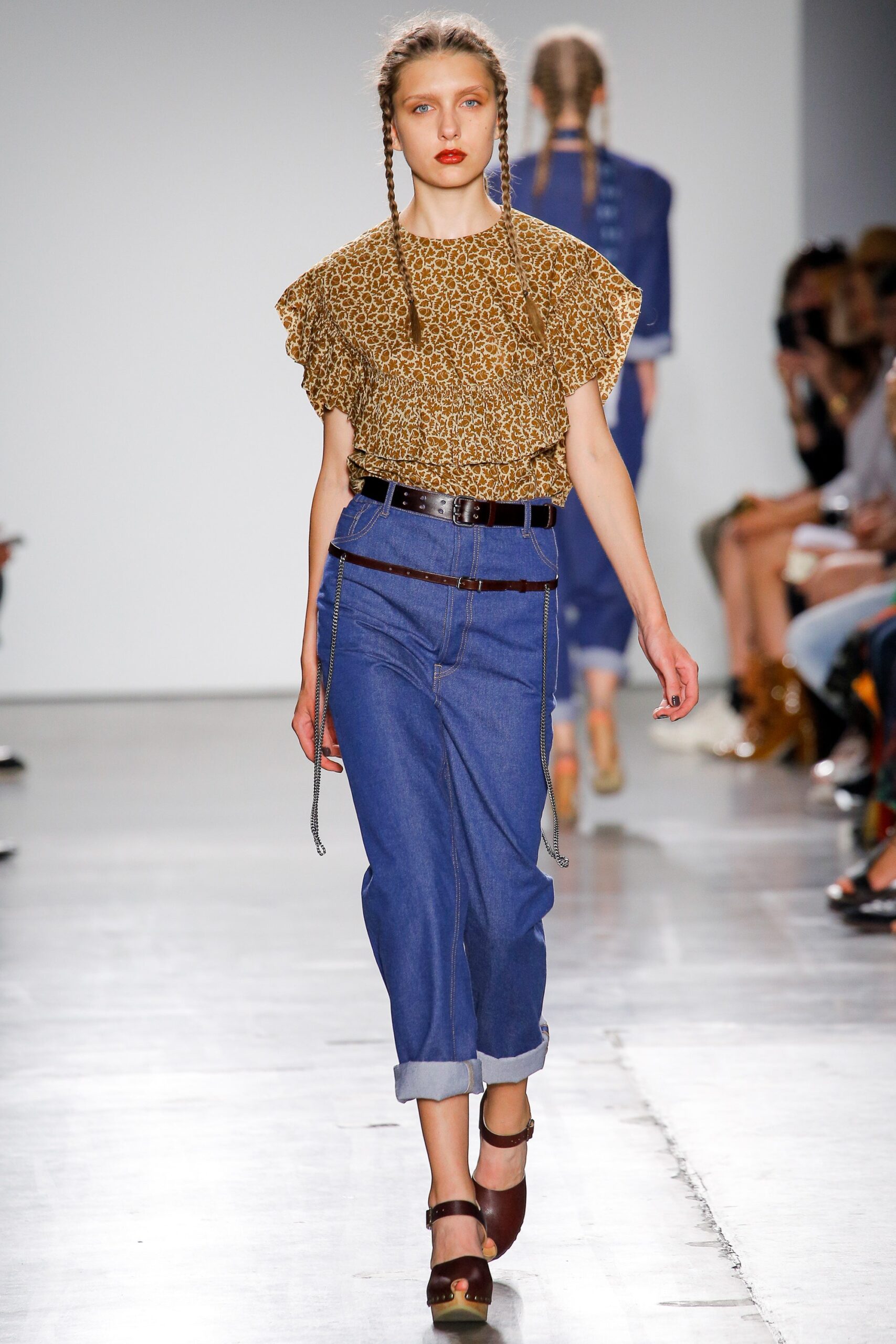 relaxed printed top with denim pants