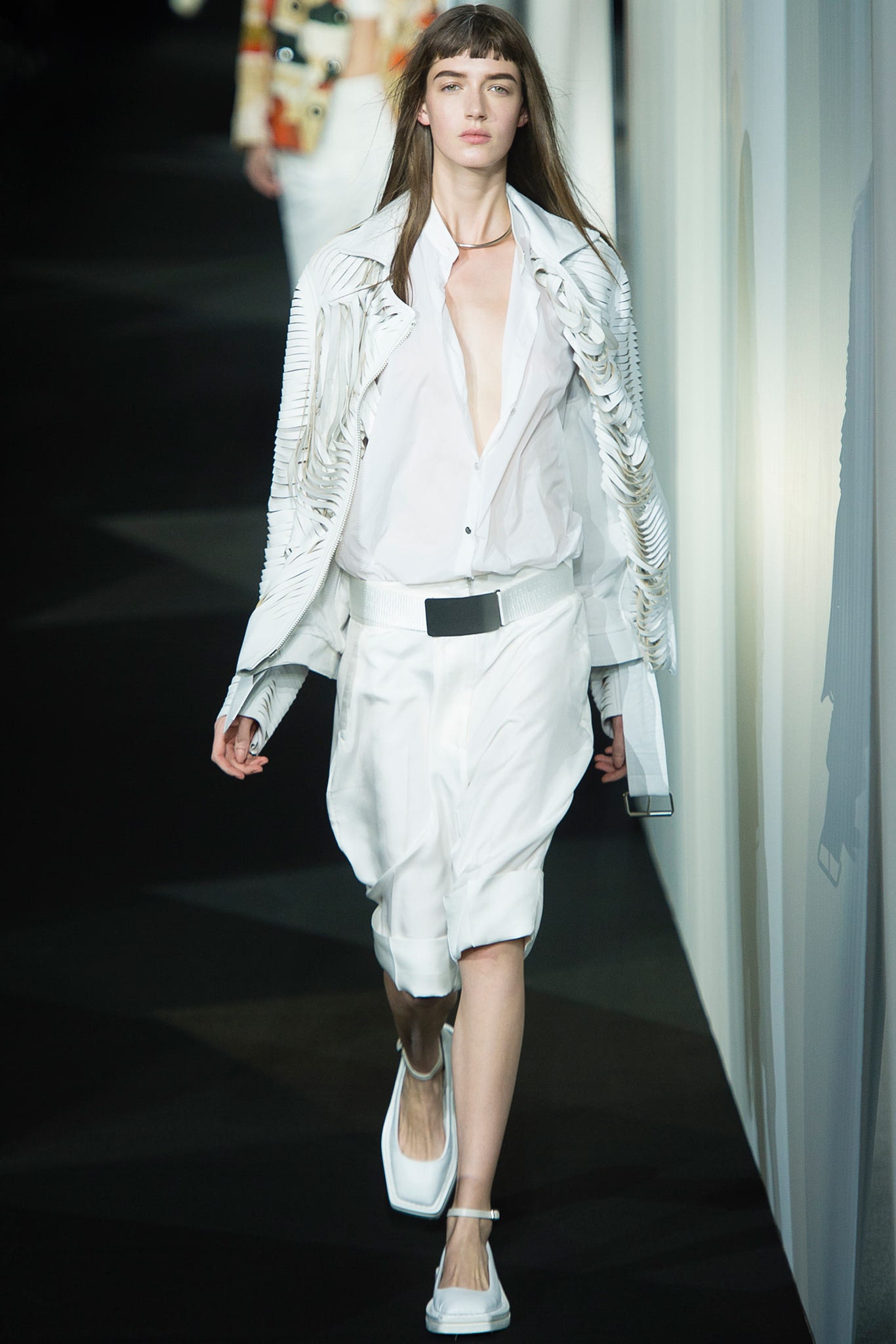 white cotton long-sleeve collared fitted zippered jacket
