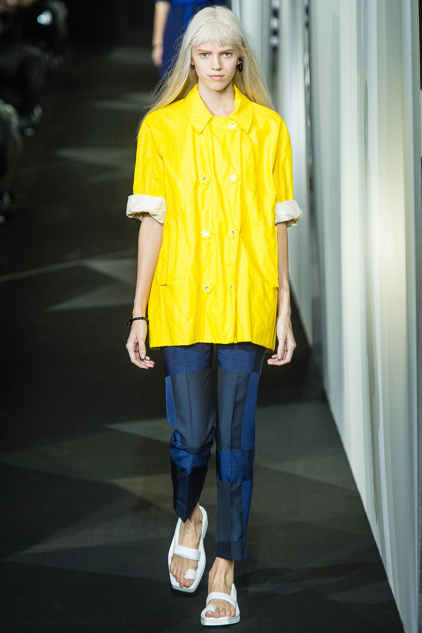 yellow cotton long-sleeve collared relaxed buttoned jacket