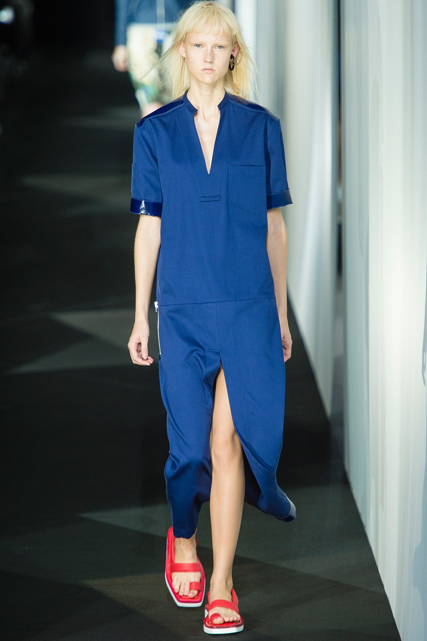 blue short-sleeve v-neck relaxed straight-leg midi dress