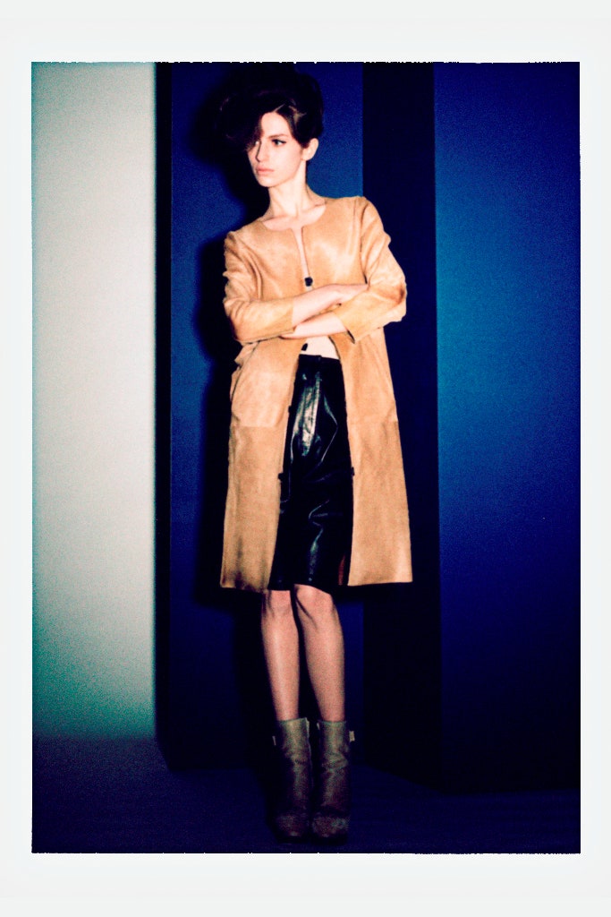 beige suede long-sleeve collared fitted buttoned coat