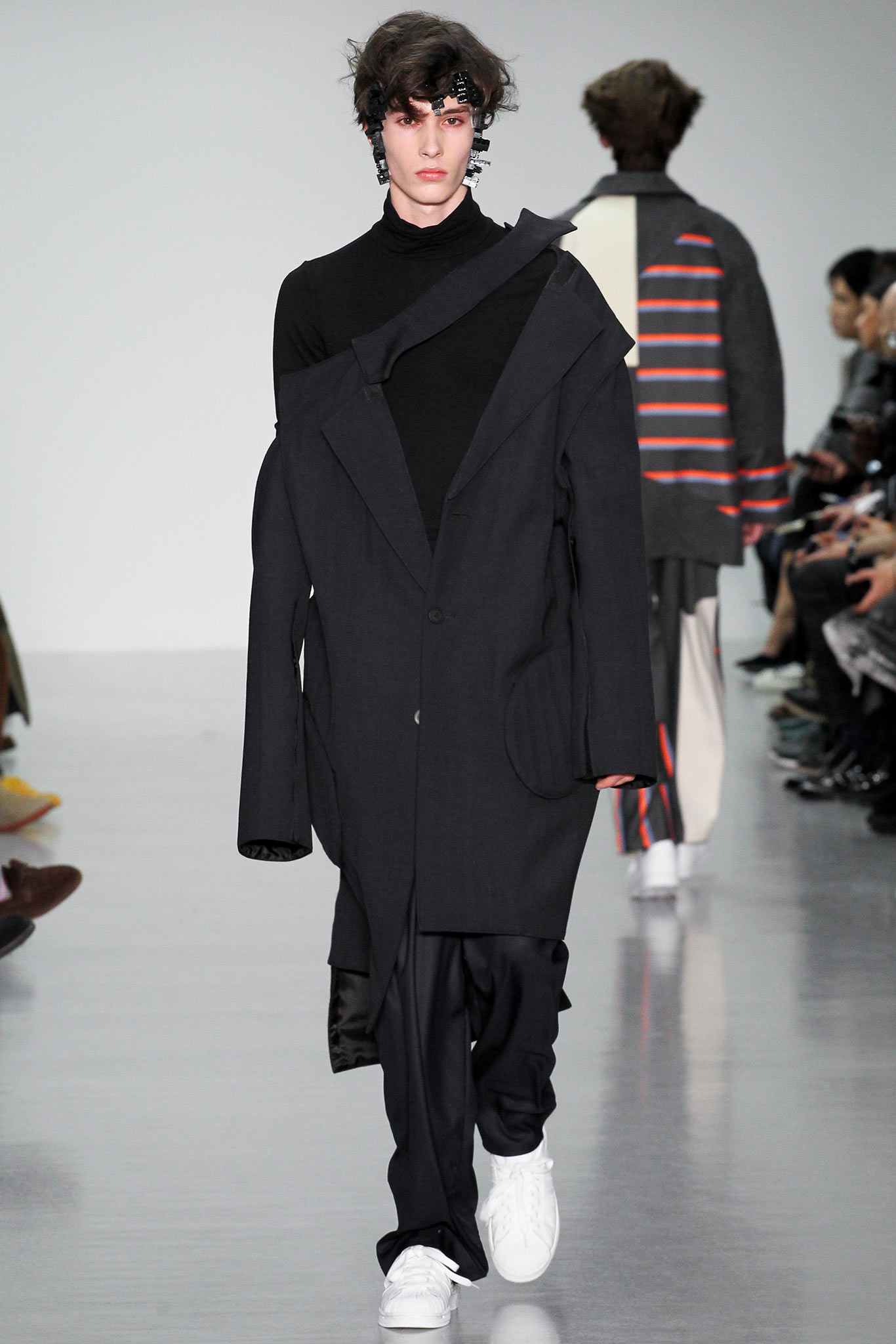 oversized black coat with fitted top