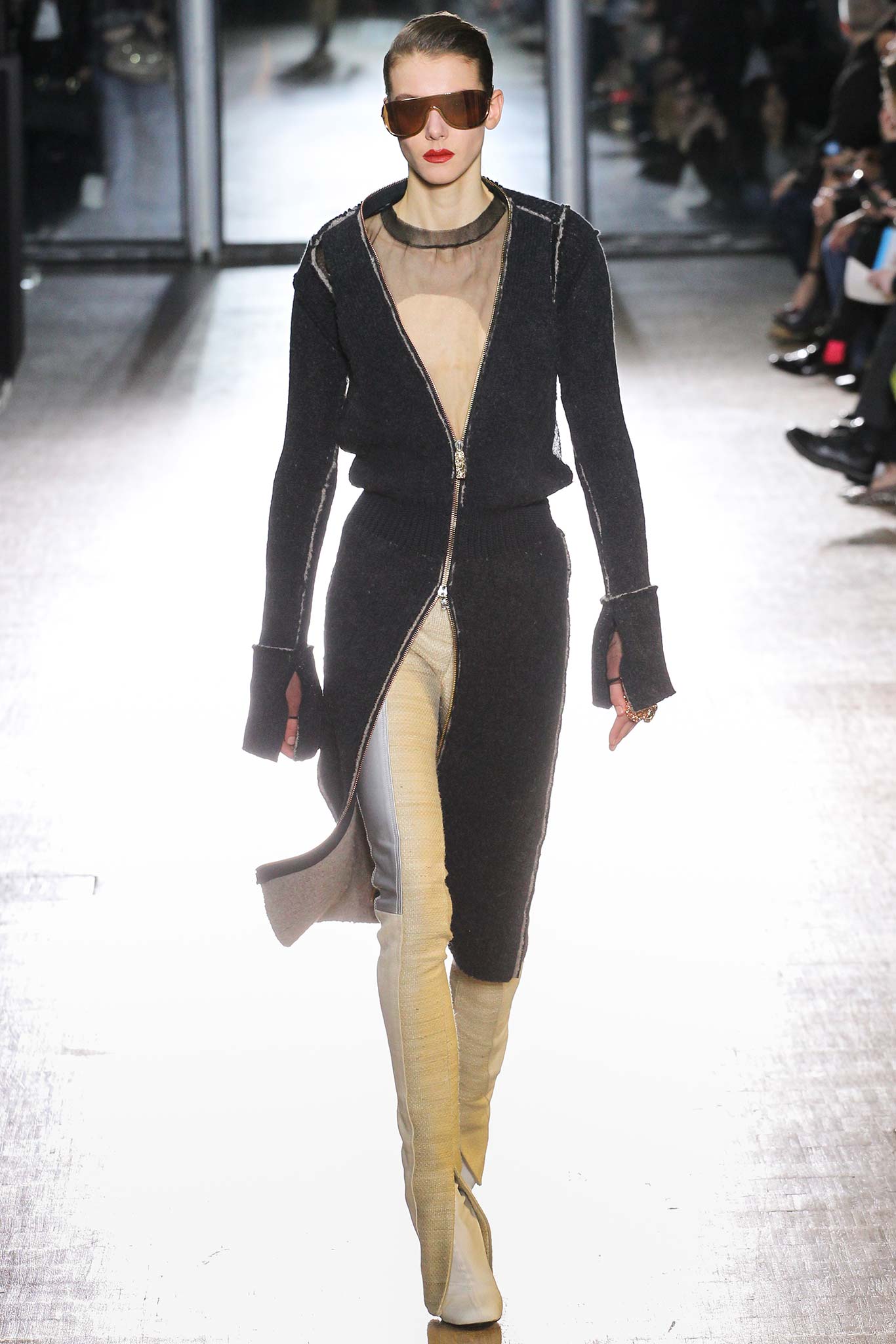 black wool fitted coat