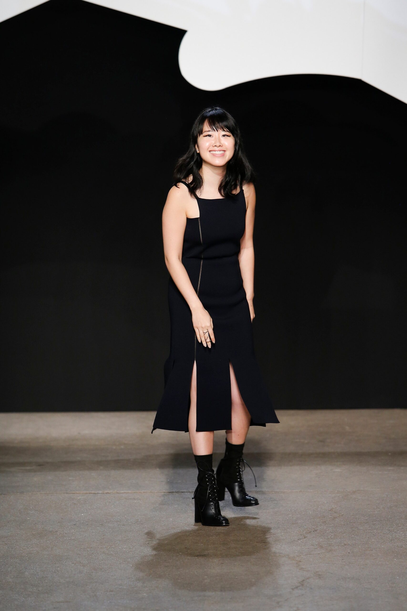 black fitted sleeveless dress