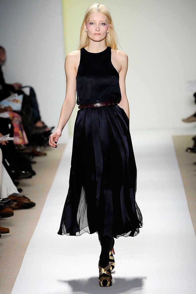 black silk sleeveless pleated dress