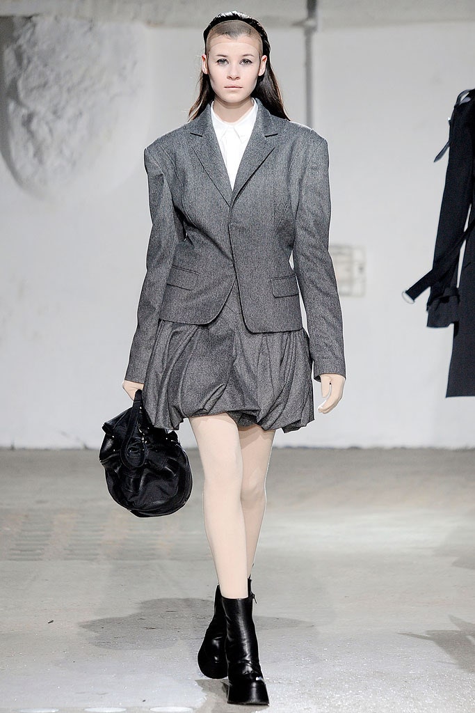 gray wool fitted pleated mini skirt