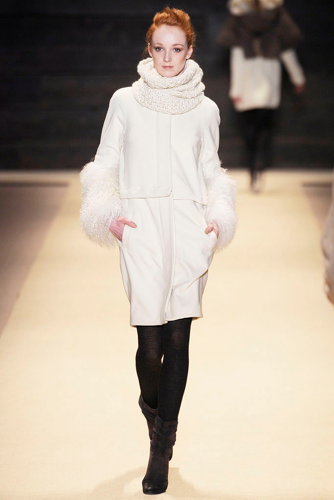 white knit relaxed scarf