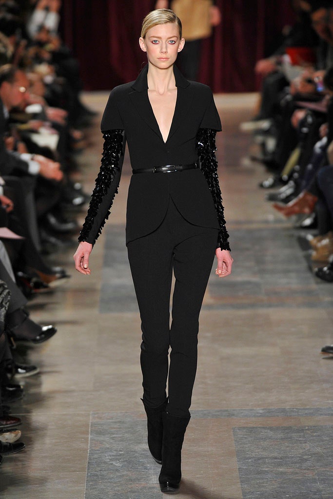 black fitted blazer and pants