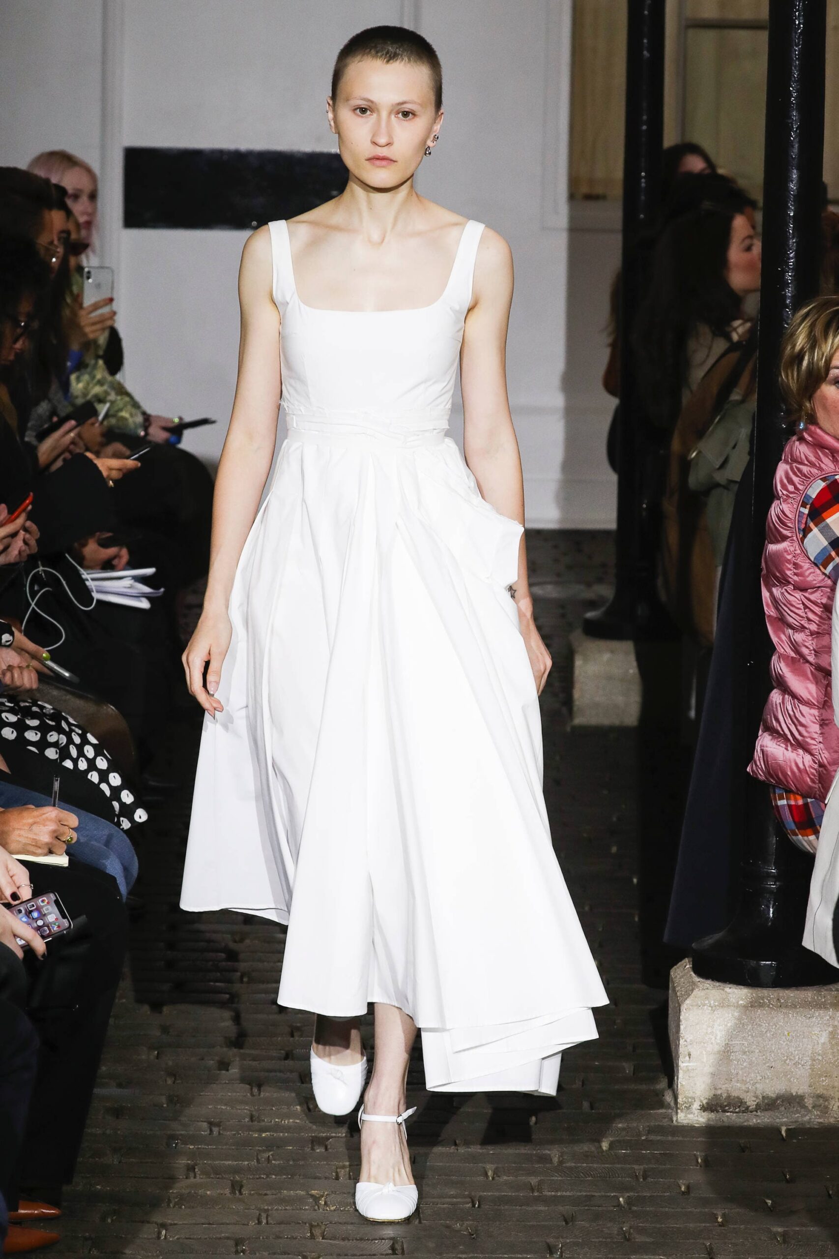 white fitted sleeveless dress