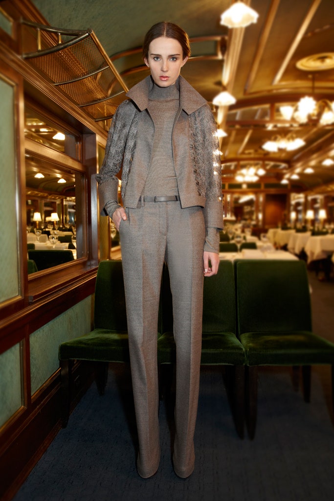 beige wool long-sleeve collared fitted zippered jacket