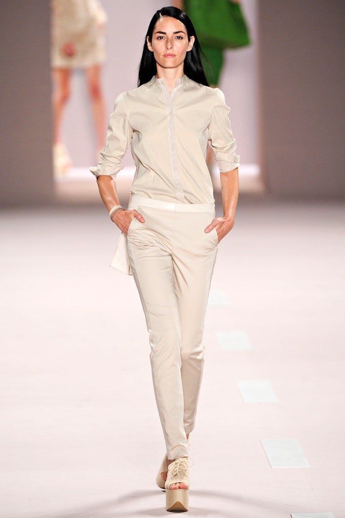 beige fitted shirt and pants