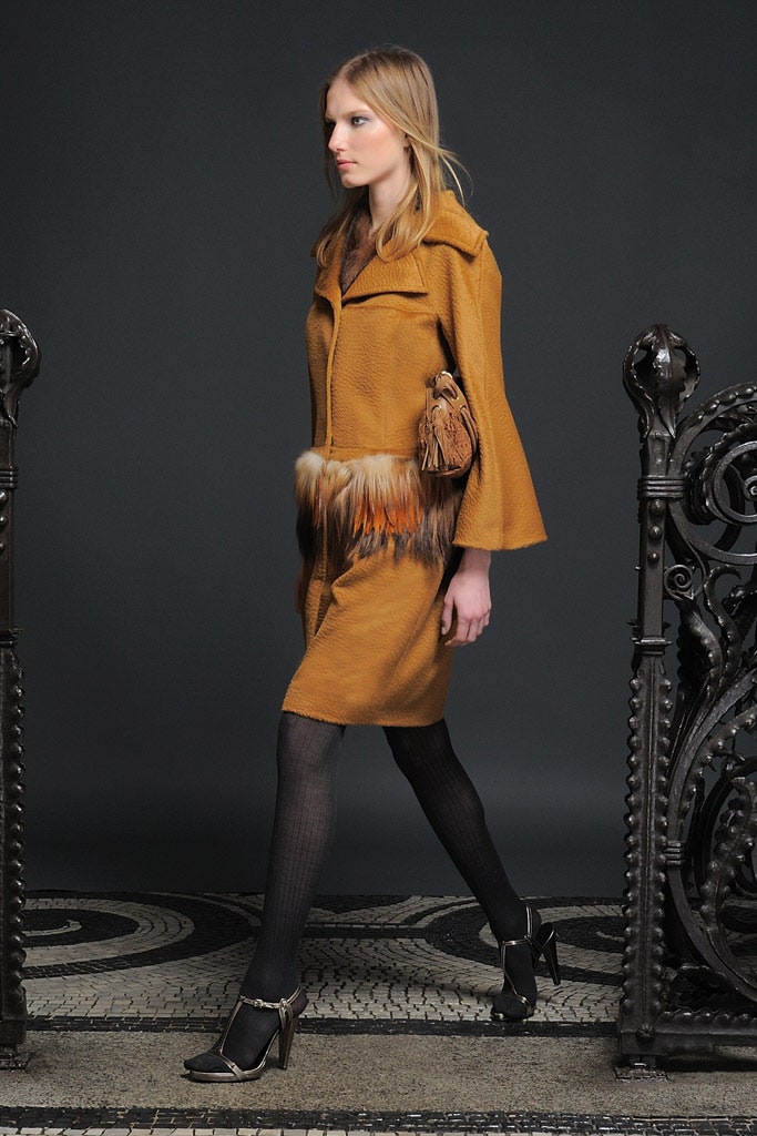 brown wool long-sleeve collared fitted belted short coat