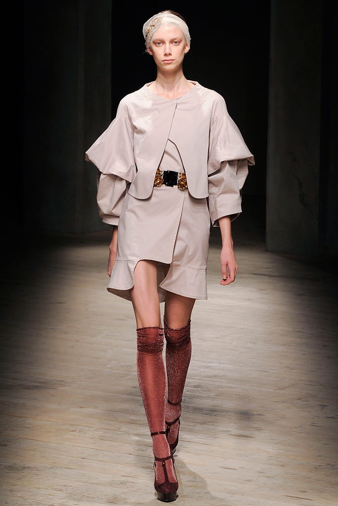 beige cotton long-sleeve collared fitted zippered mini dress