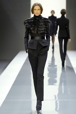 black fur long-sleeve collared fitted layered jacket