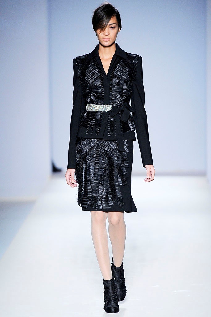 black cotton long-sleeve collared fitted pleated zippered dress