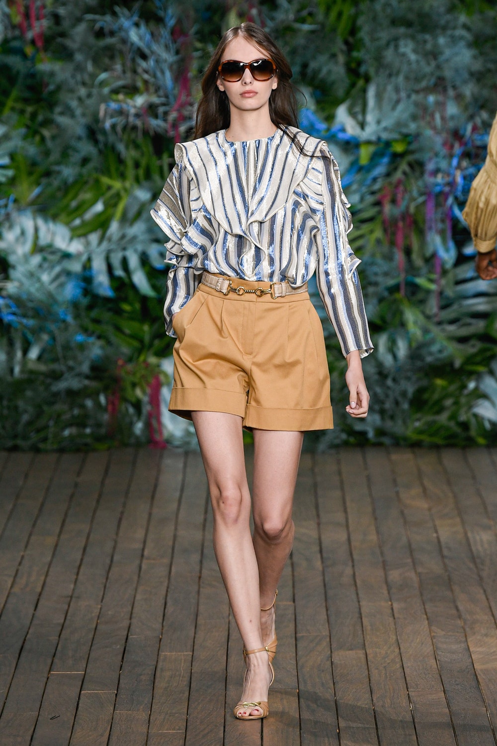 fitted striped blouse with shorts