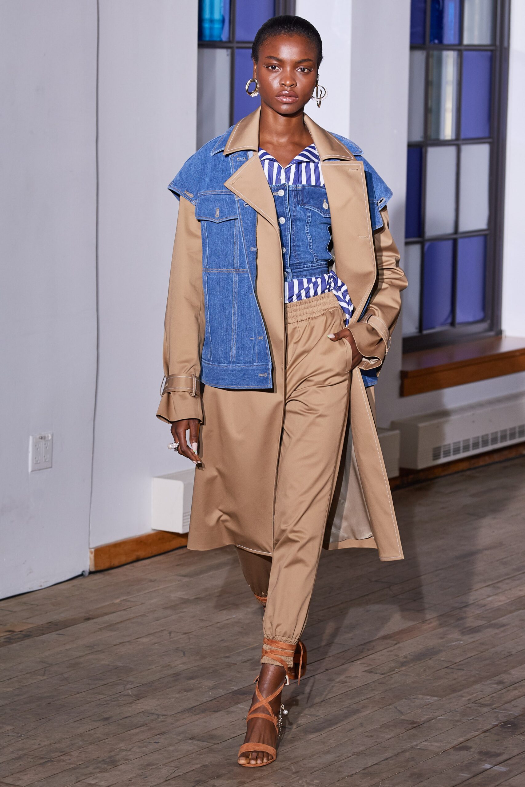 blue denim long-sleeve collared relaxed buttoned layered jacket