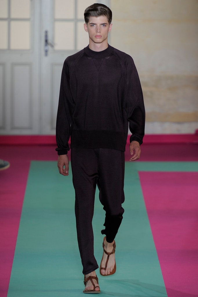 black relaxed sweater and pants