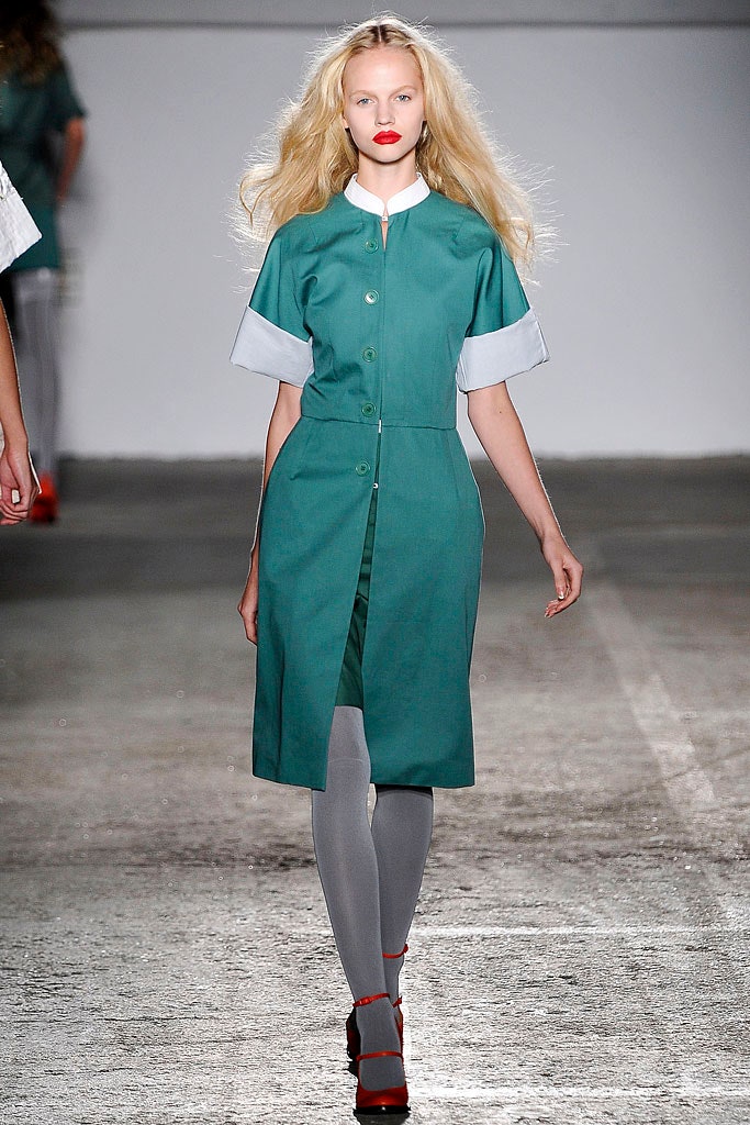 green midi dress with red heels