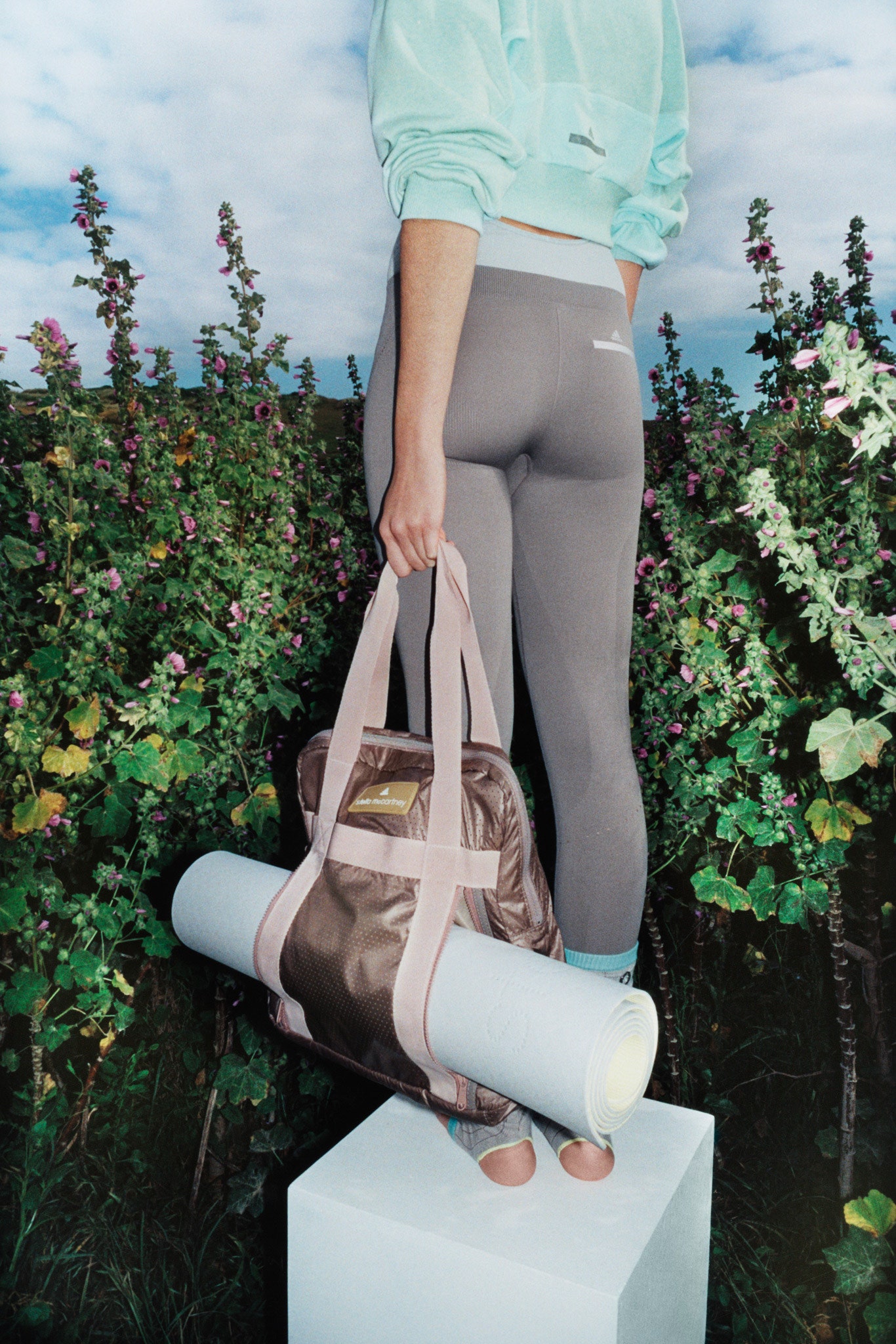 gray leggings and light blue hoodie