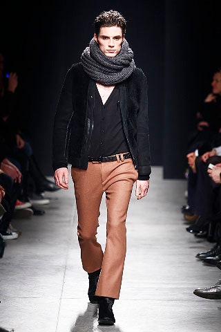 gray knit scarf