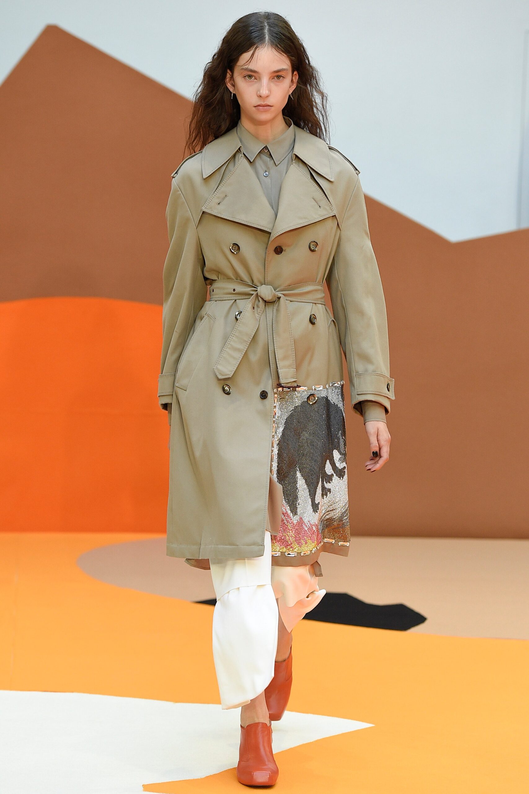 beige trench coat with gray shirt