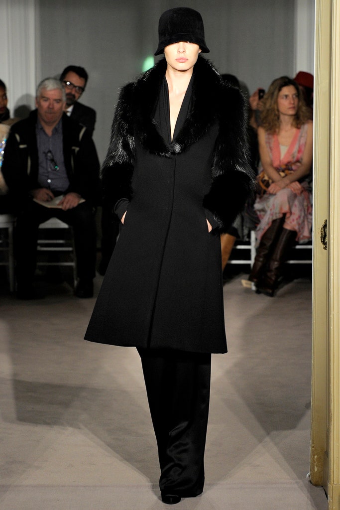 black wool coat with faux-fur