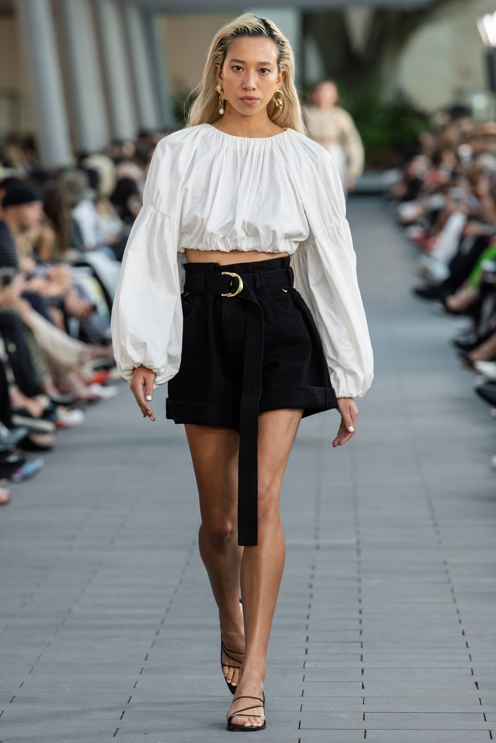 white cotton long-sleeve collared fitted ruffled cropped top
