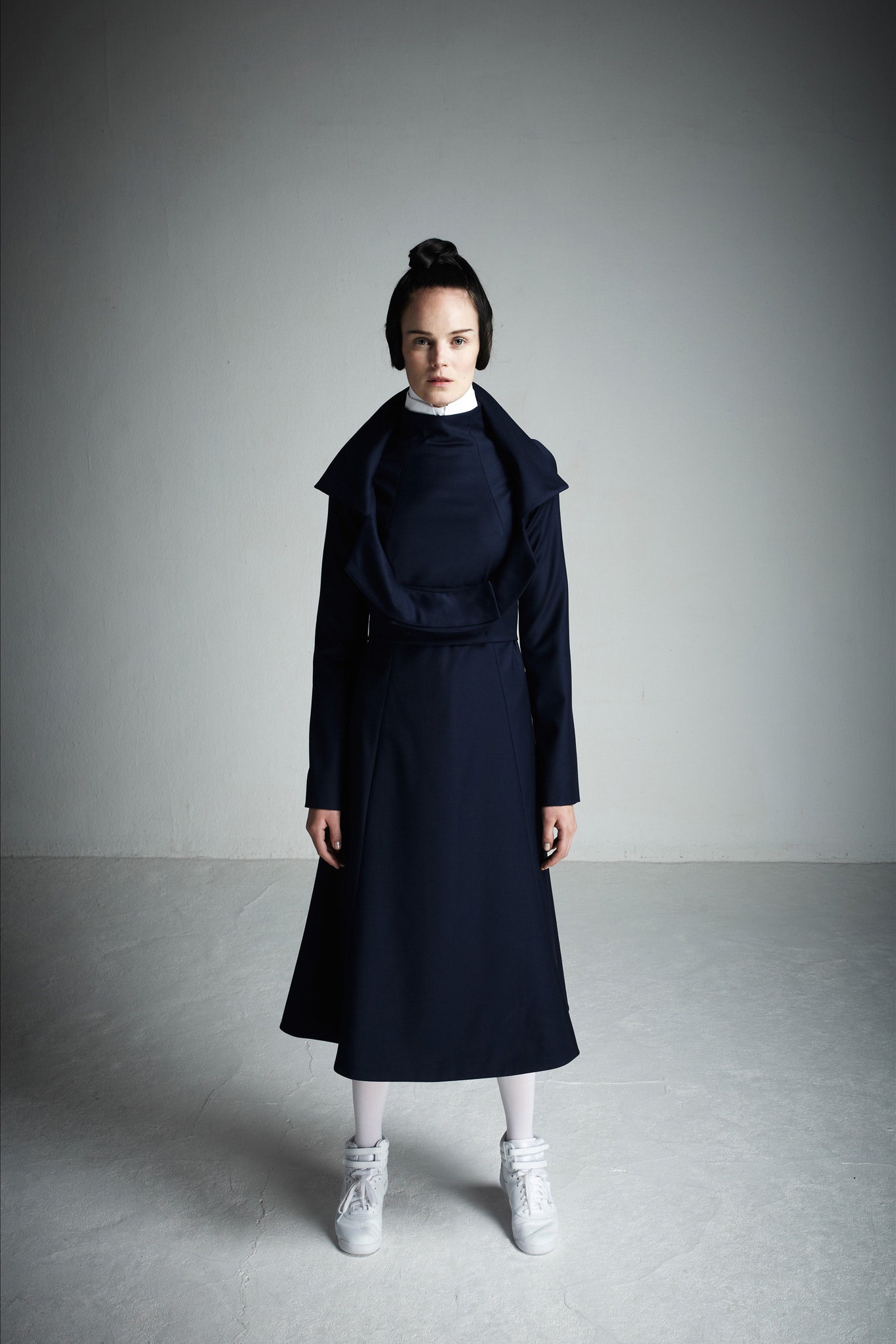 blue cotton midi dress with sneakers