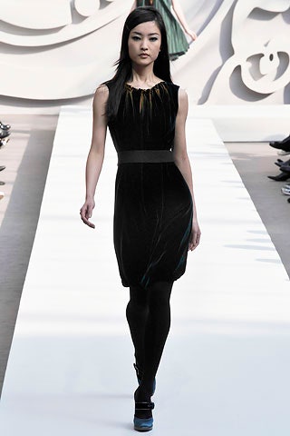 fitted black velvet mini dress