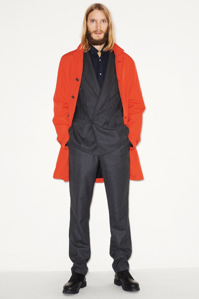 red cotton long-sleeve collared relaxed buttoned coat