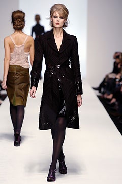 black leather long-sleeve collared fitted structured zippered coat