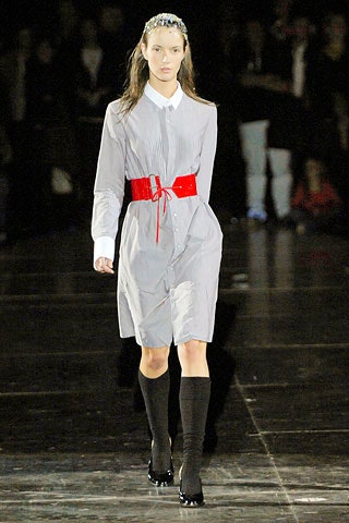 gray cotton long-sleeve collared fitted buttoned belted shirt-dress