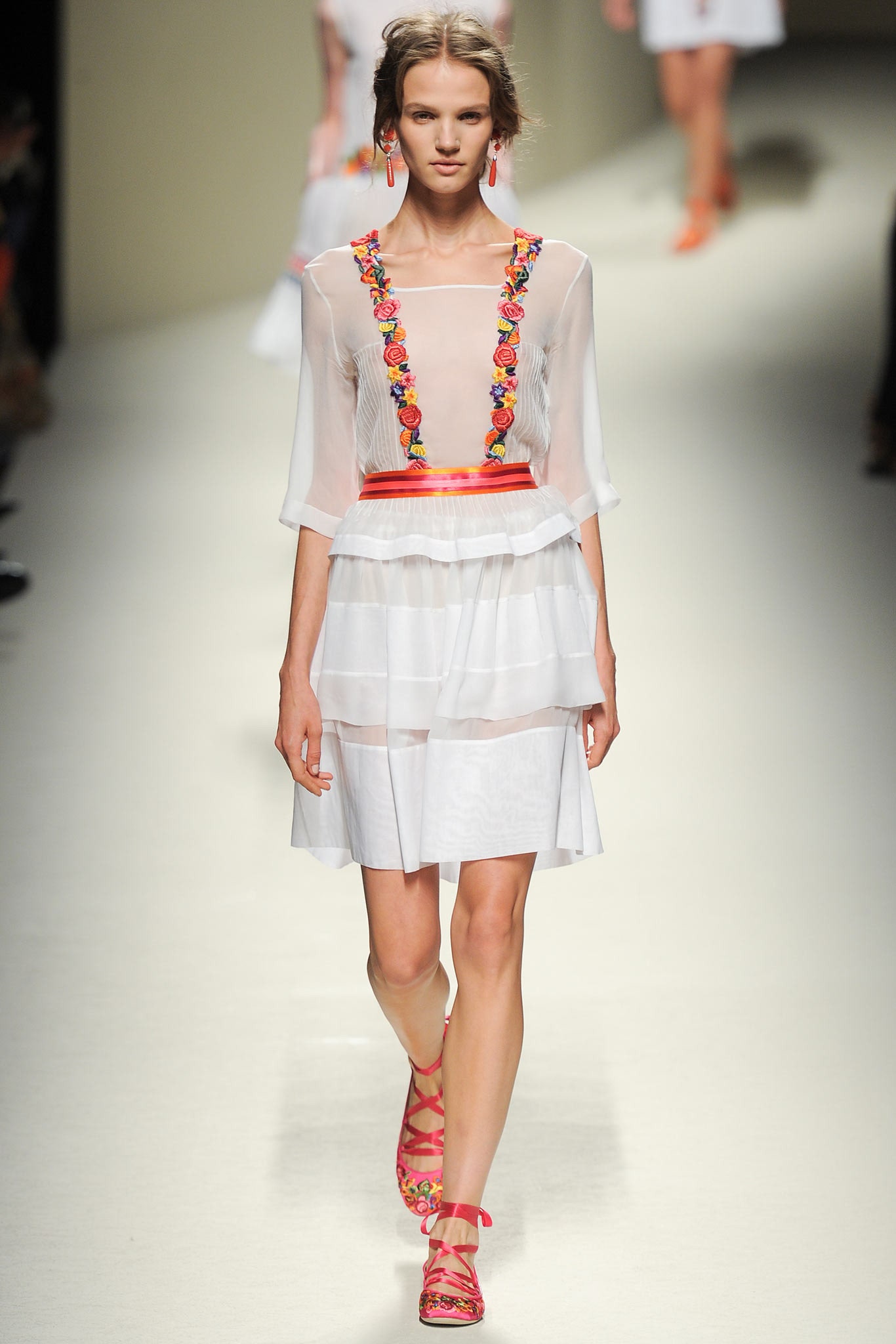 white chiffon short-sleeve v-neck fitted tiered embroidered dress