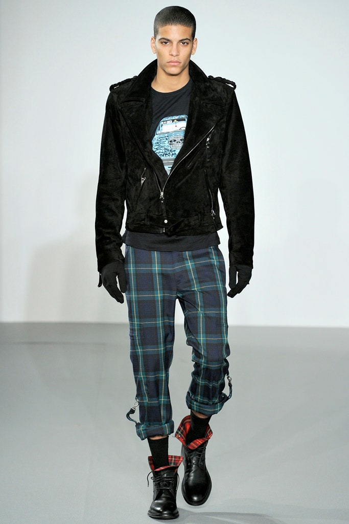black suede long-sleeve collared fitted zippered jacket