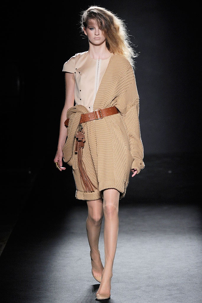 beige relaxed cotton dress