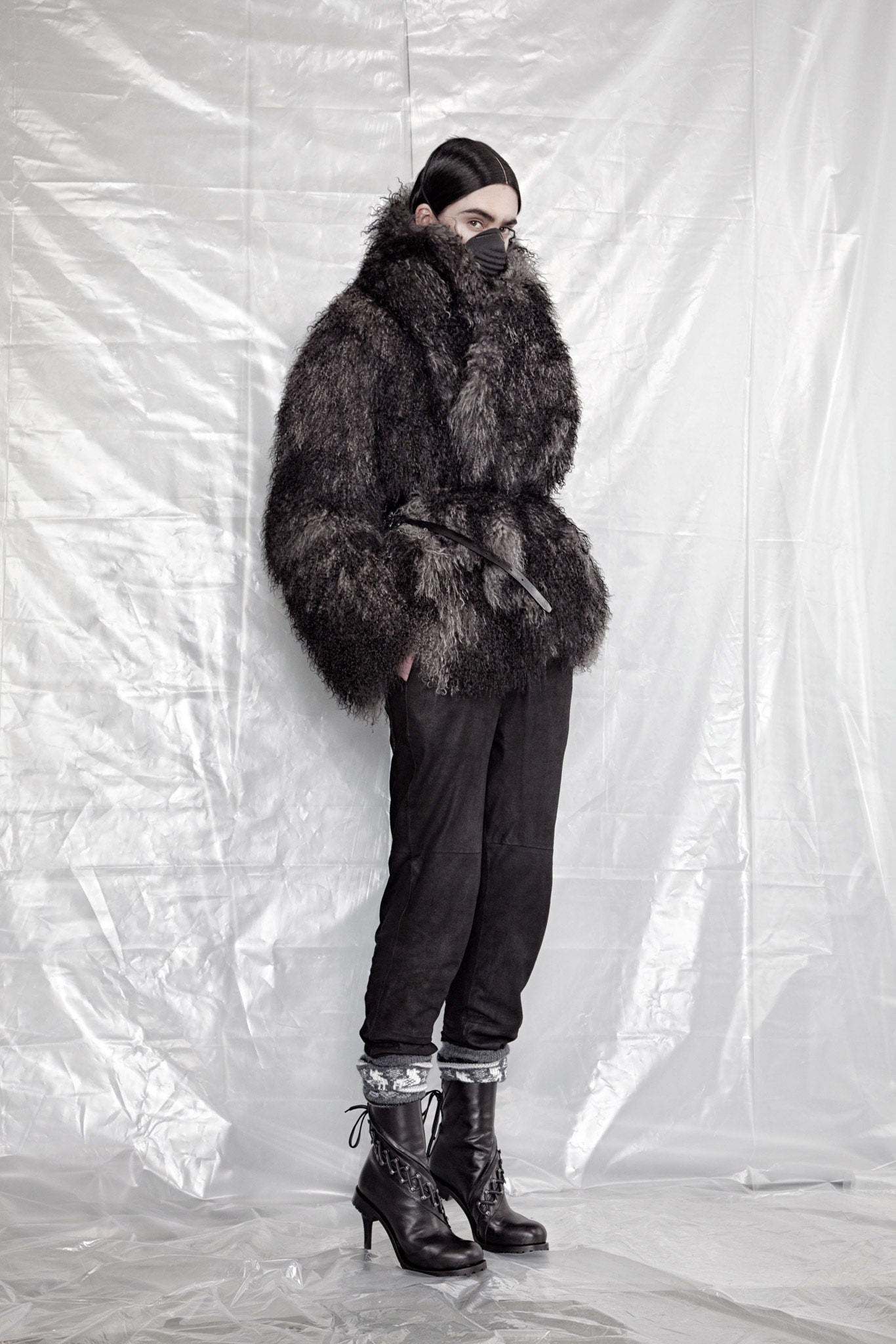 black fur long-sleeve collared relaxed belted coat